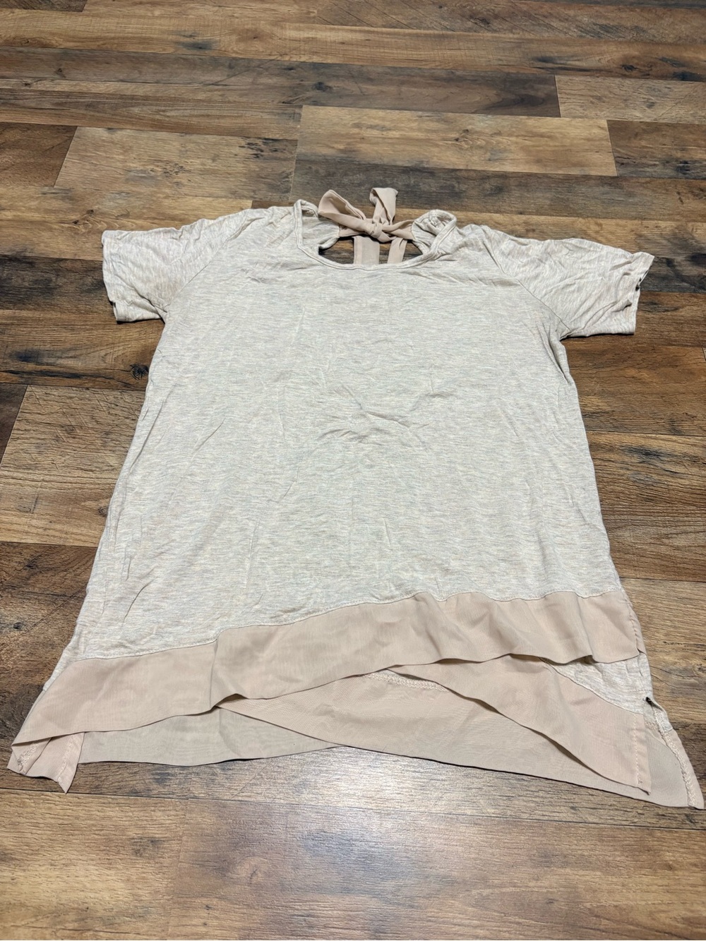 Pebble and Stone Women’s Gray Blush Chiffon Trim  Top